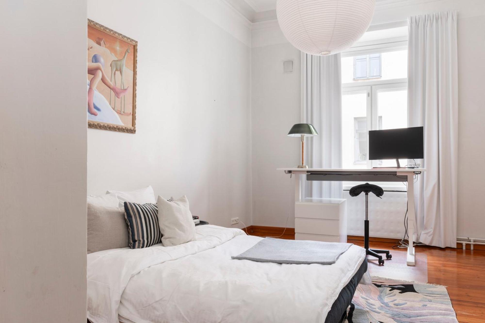 Apartment Charming Flat In Design District Helsinki